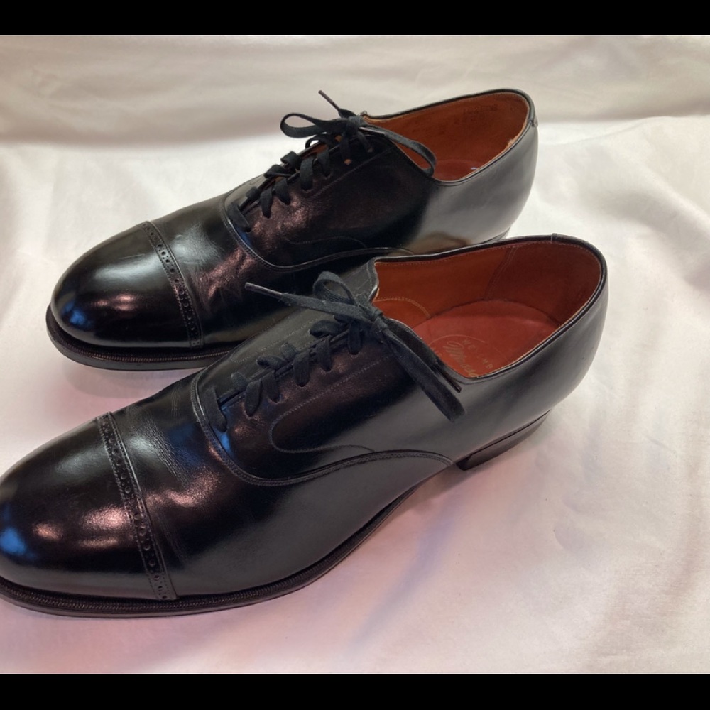 Vintage Weyenberg Massagic Air Cushion Cap Toe Oxfords